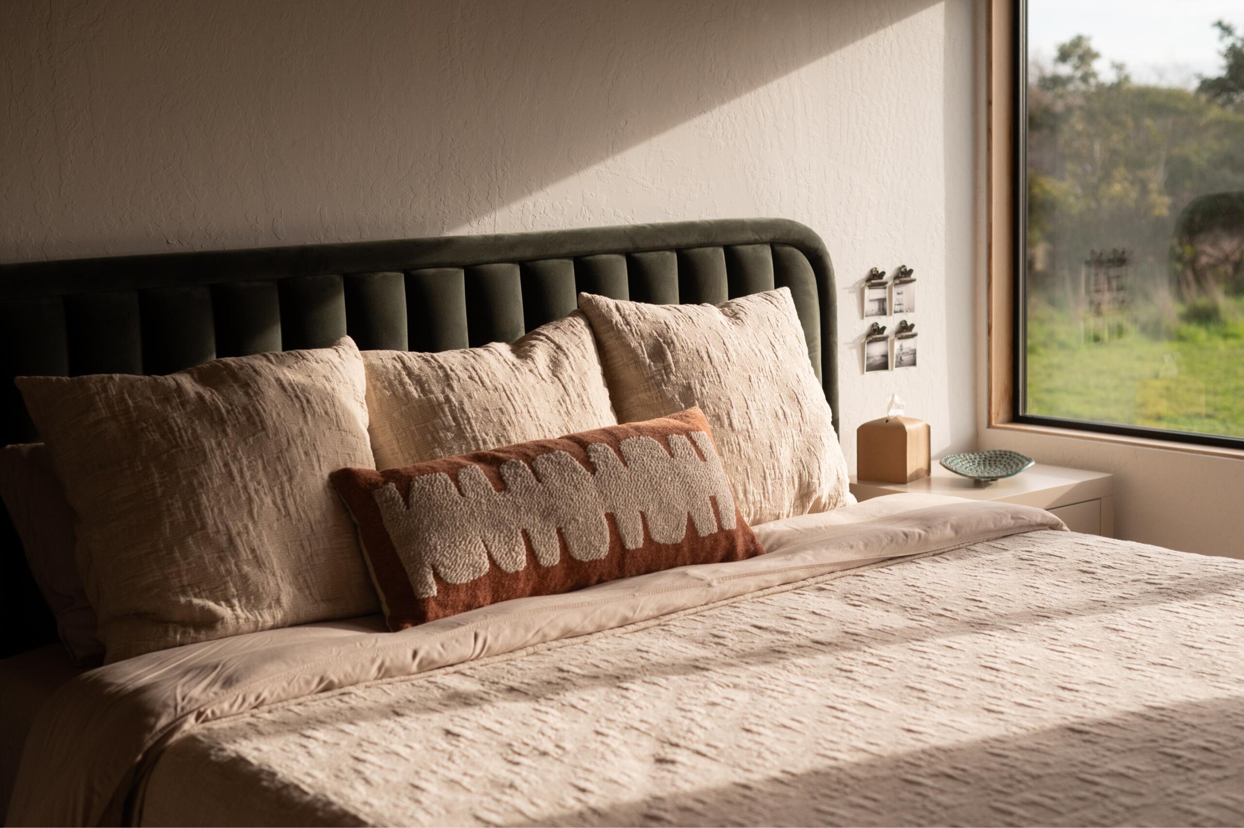 King-Size-Article-Bed-at-Sea-Ranch-California-Beach-House